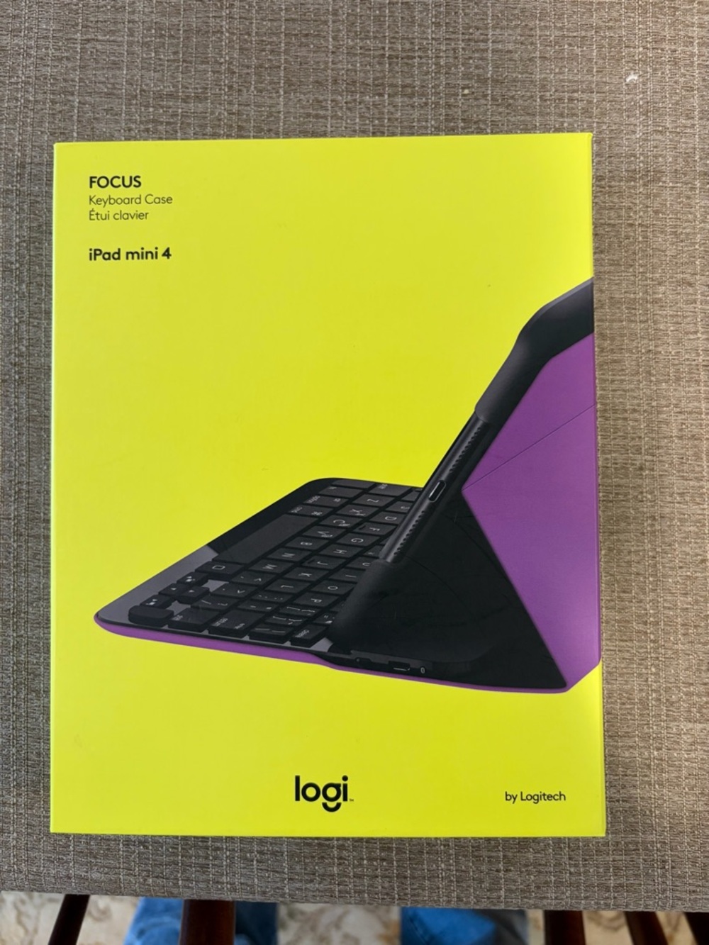 Logitech Focus Keyboard Case for iPad mini 4 — Purple and Black